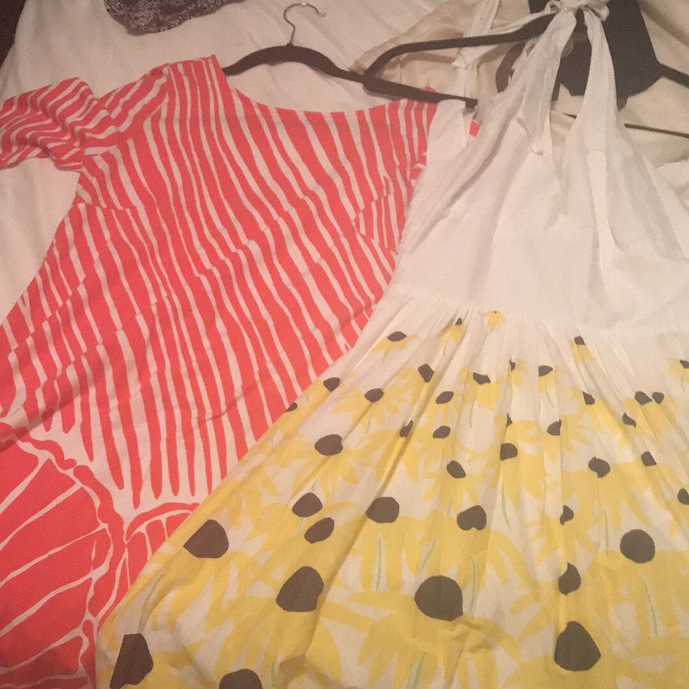 Clothes bundle will negotiate, or sell separate